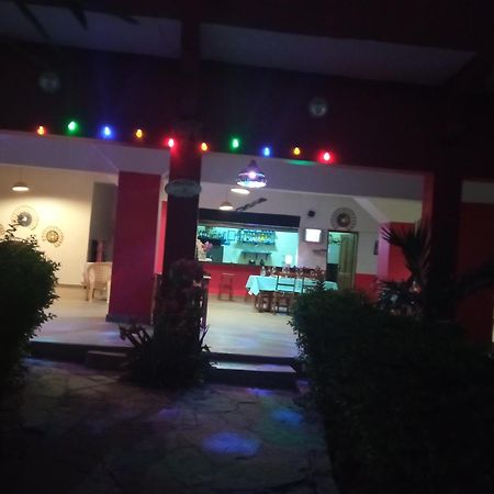 Chez medzo et patou Hotel Popenguine Buitenkant foto