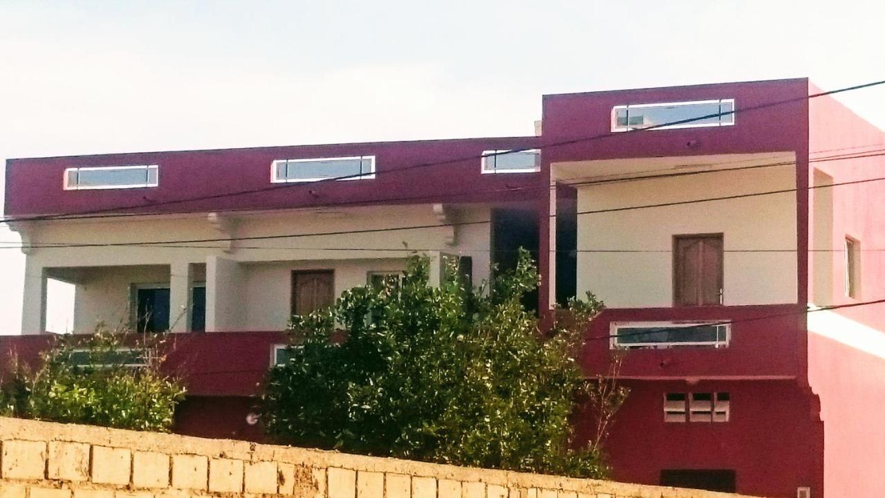 Chez medzo et patou Hotel Popenguine Buitenkant foto